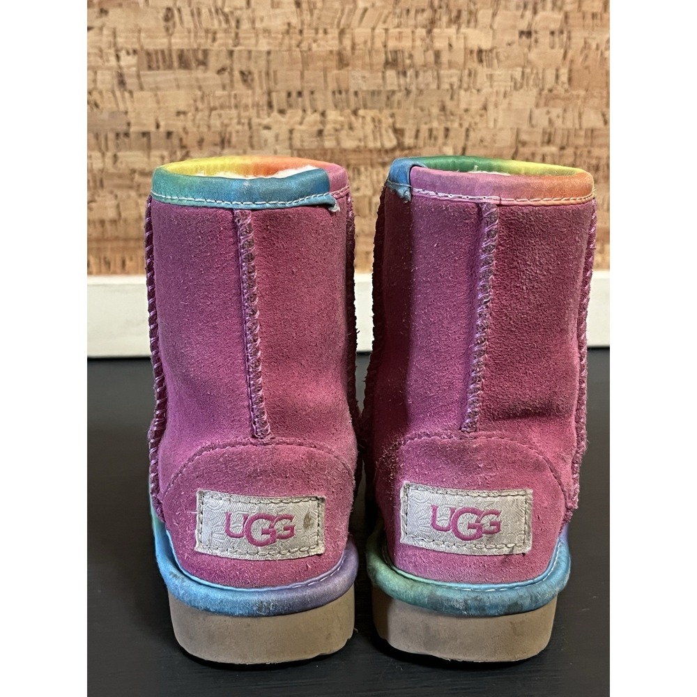UGG Classic Short II Rainbow Girls Suede Winter Boot Pink Azalea Toddler Size 6